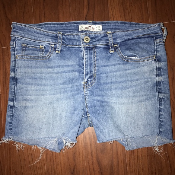 Hollister Denim Shorts - Picture 1 of 4